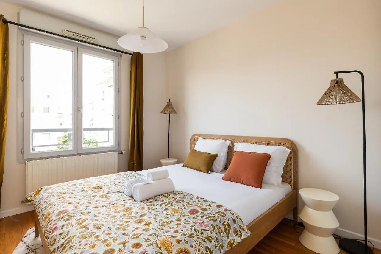 Dify Republique - Villeurbanne Apartmán
